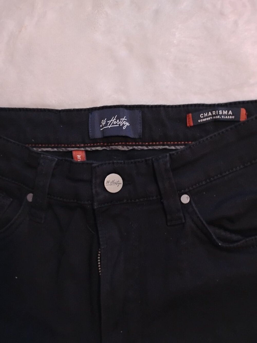 34 Heritage Dark Blue Jeans sz 32/30